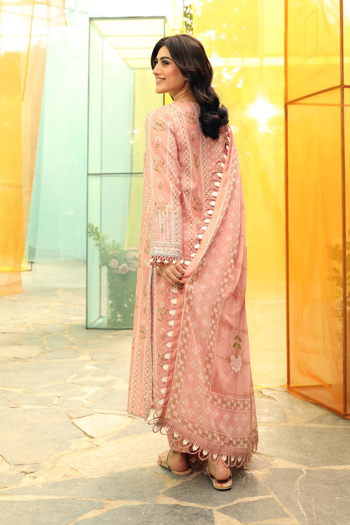Maria B 3Pc Embroidered Lawn Suit MB-CUS25-711B gulbuy.com