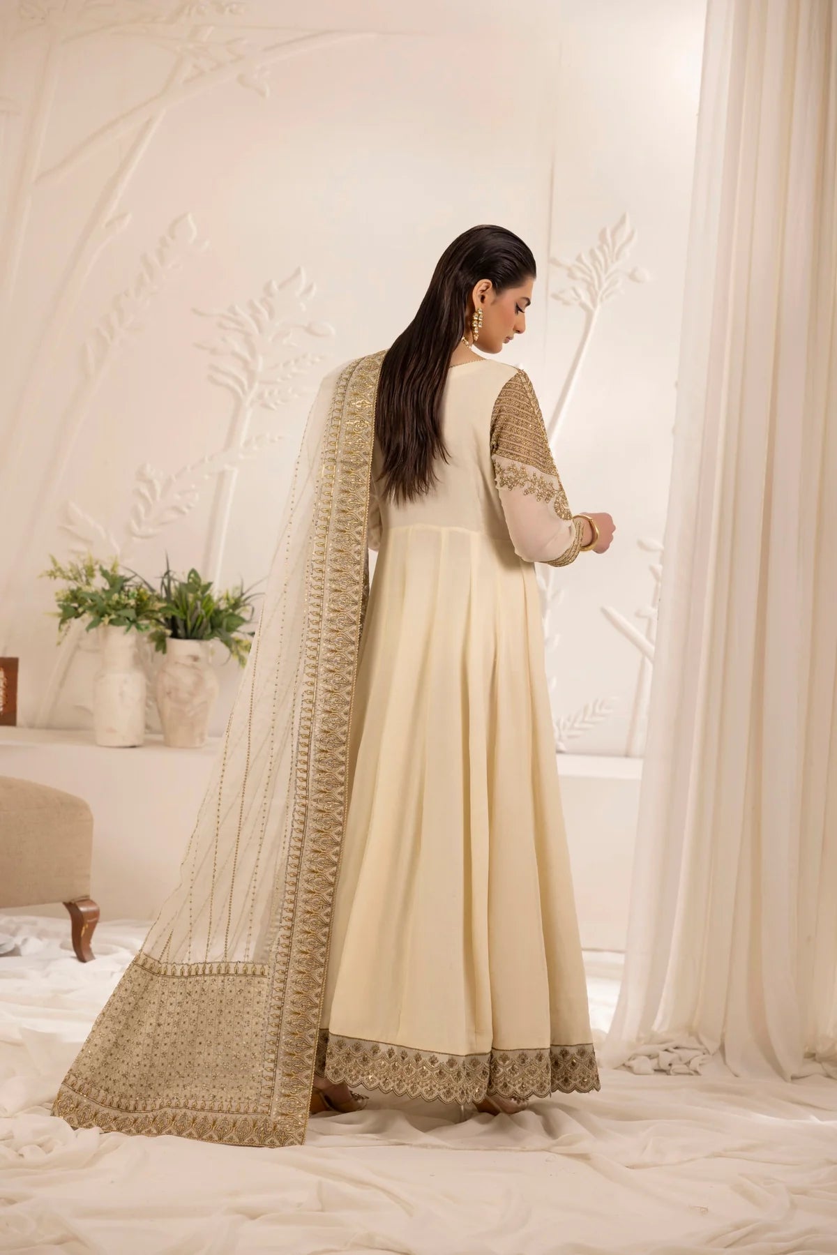 Mohagni 3Pc Embroidered Chiffion Suit MGG-105 gulbuy.com