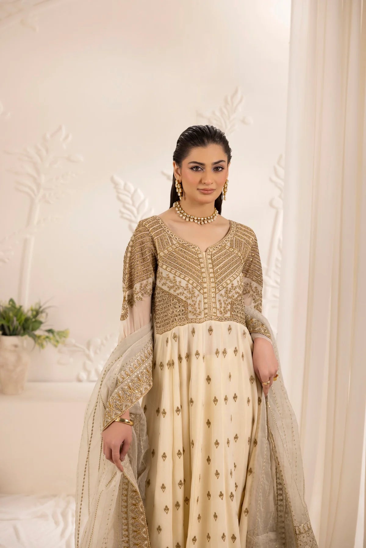 Mohagni 3Pc Embroidered Chiffion Suit MGG-105 gulbuy.com