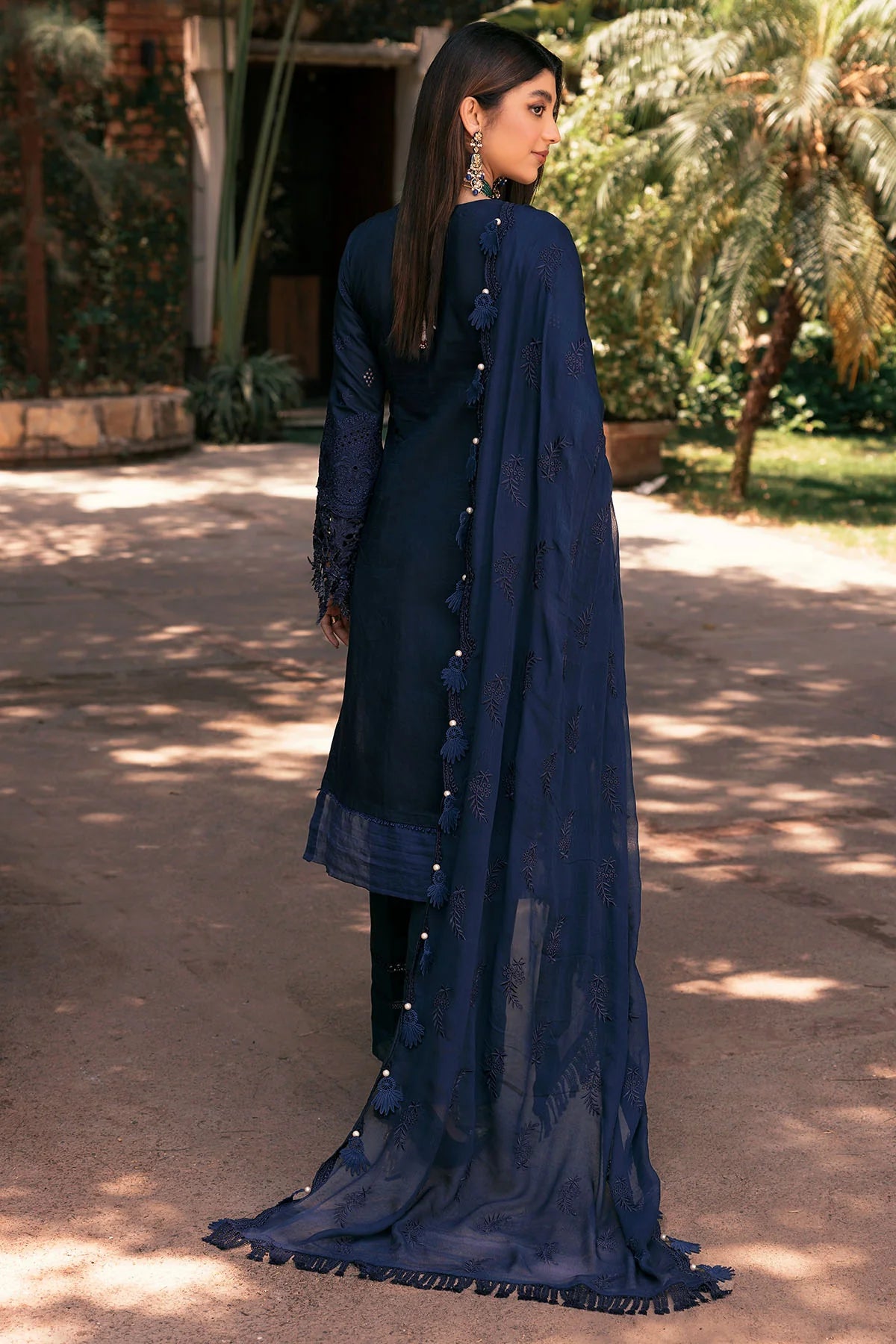 Motifz 3Pc Embroidered Lawn Suit 3381-GULAB gulbuy.com