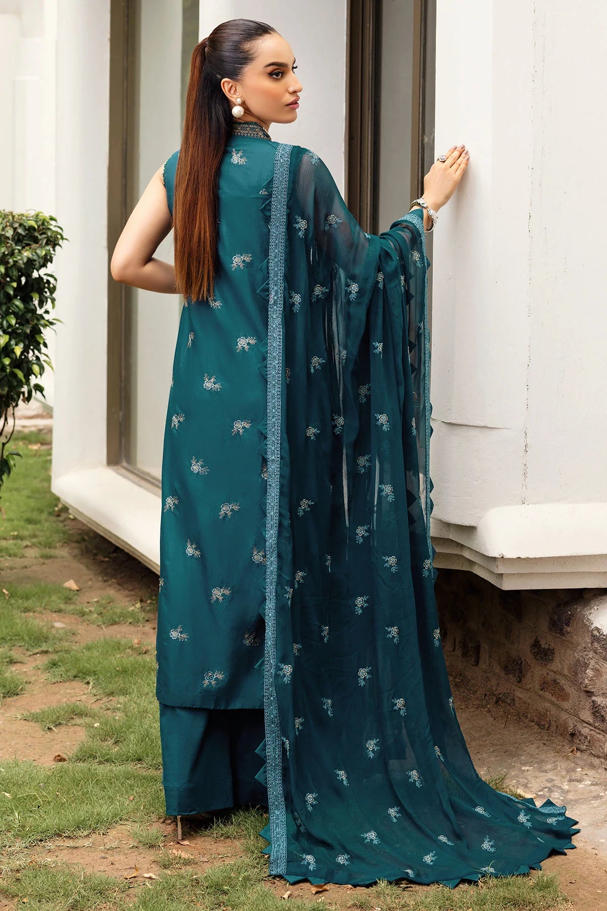 Motifz 3Pc Embroidered Lawn Suit 4831-SAMANA gulbuy.com