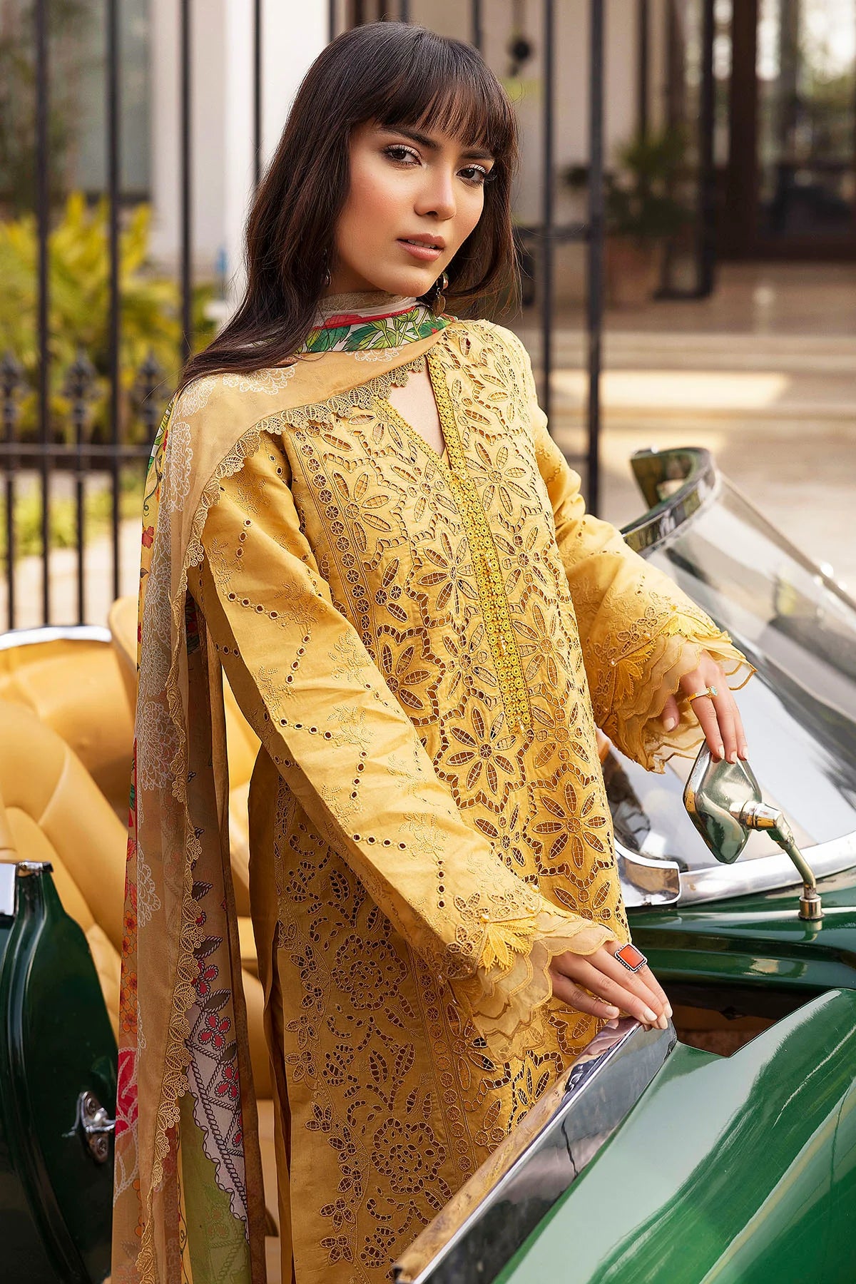 Motifz 3Pc Embroidered Lawn Suit 5323-GENEVA gulbuy.com
