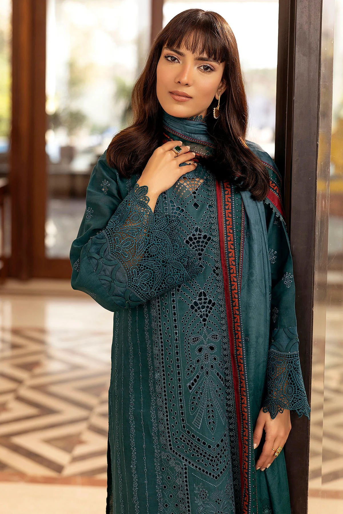 Motifz 3Pc Embroidered Lawn Suit 5327-PERCY gulbuy.com