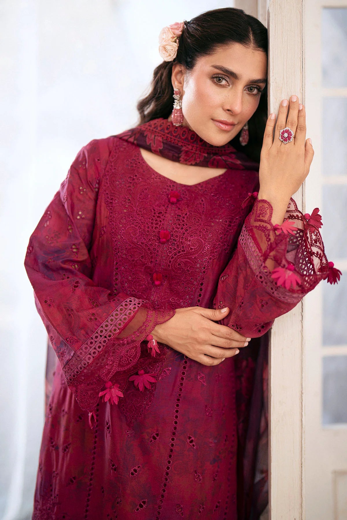 Motifz 3Pc Embroidered Lawn Suit 5426-VALERIE gulbuy.com