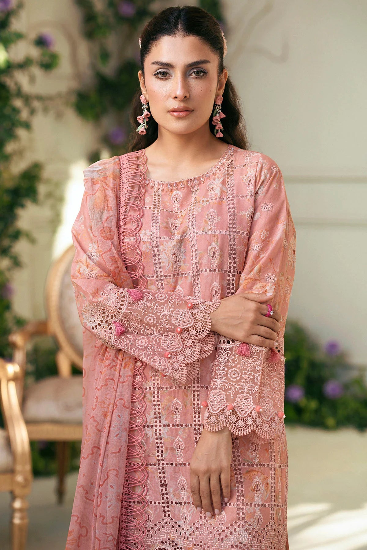 Motifz 3Pc Embroidered Lawn Suit 5427-LOTUS gulbuy.com