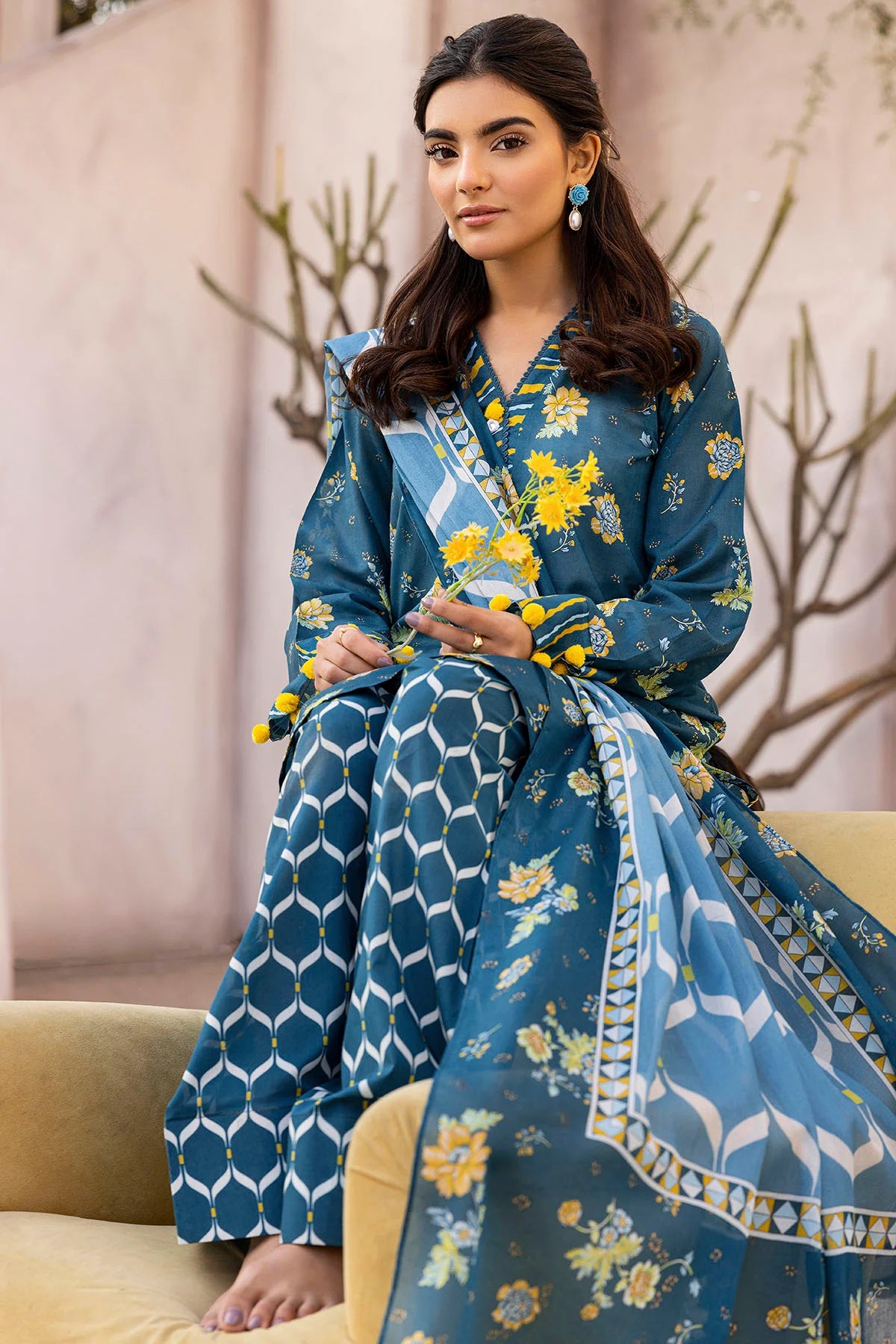Motifz 3Pc Digital Printed Lawn Suit 5522-BREA gulbuy.com