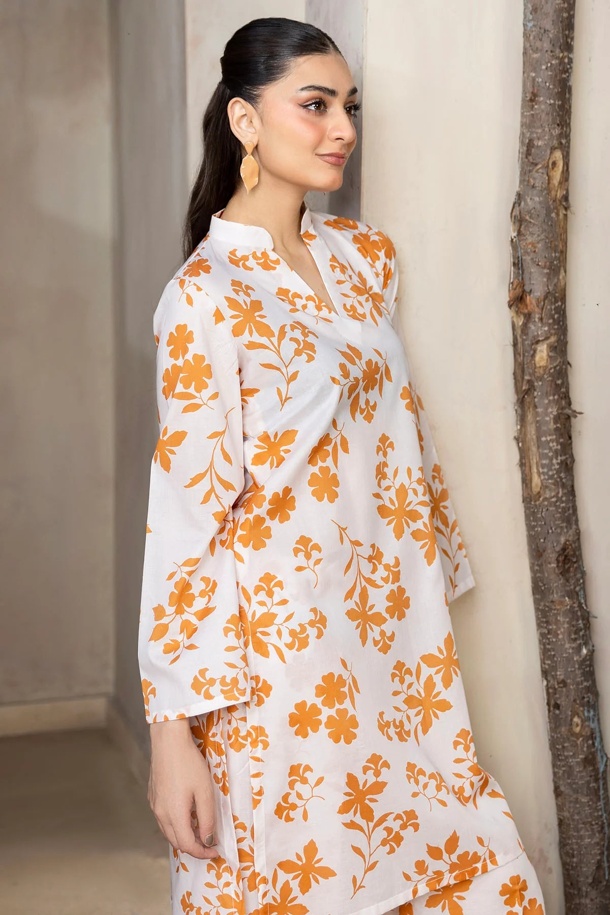 Motifz 2Pc Digital Printed Lawn Suit 5528-MALALA gulbuy.com