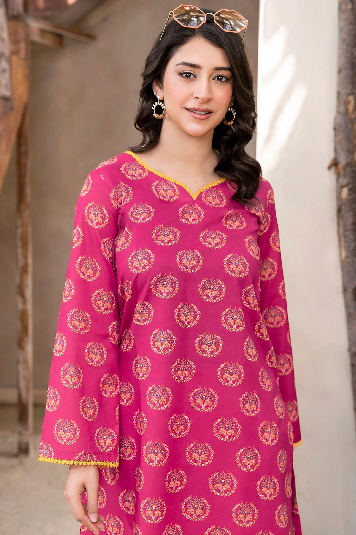 Motifz 2Pc Digital Printed Lawn Suit 5530-BALBALA gulbuy.com