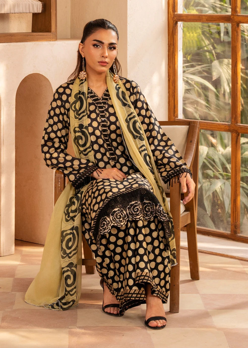 Polawn 3Pc Embroidered Lawn Suit PD-LAWN-25-401-B gulbuy.com