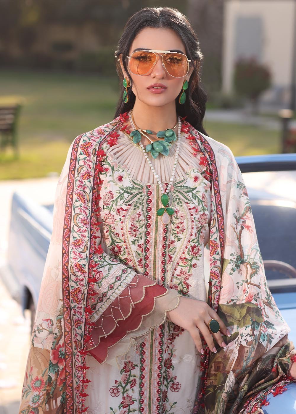 Musferah Saad Embroidered Lawn Suit Pearl gulbuy.com