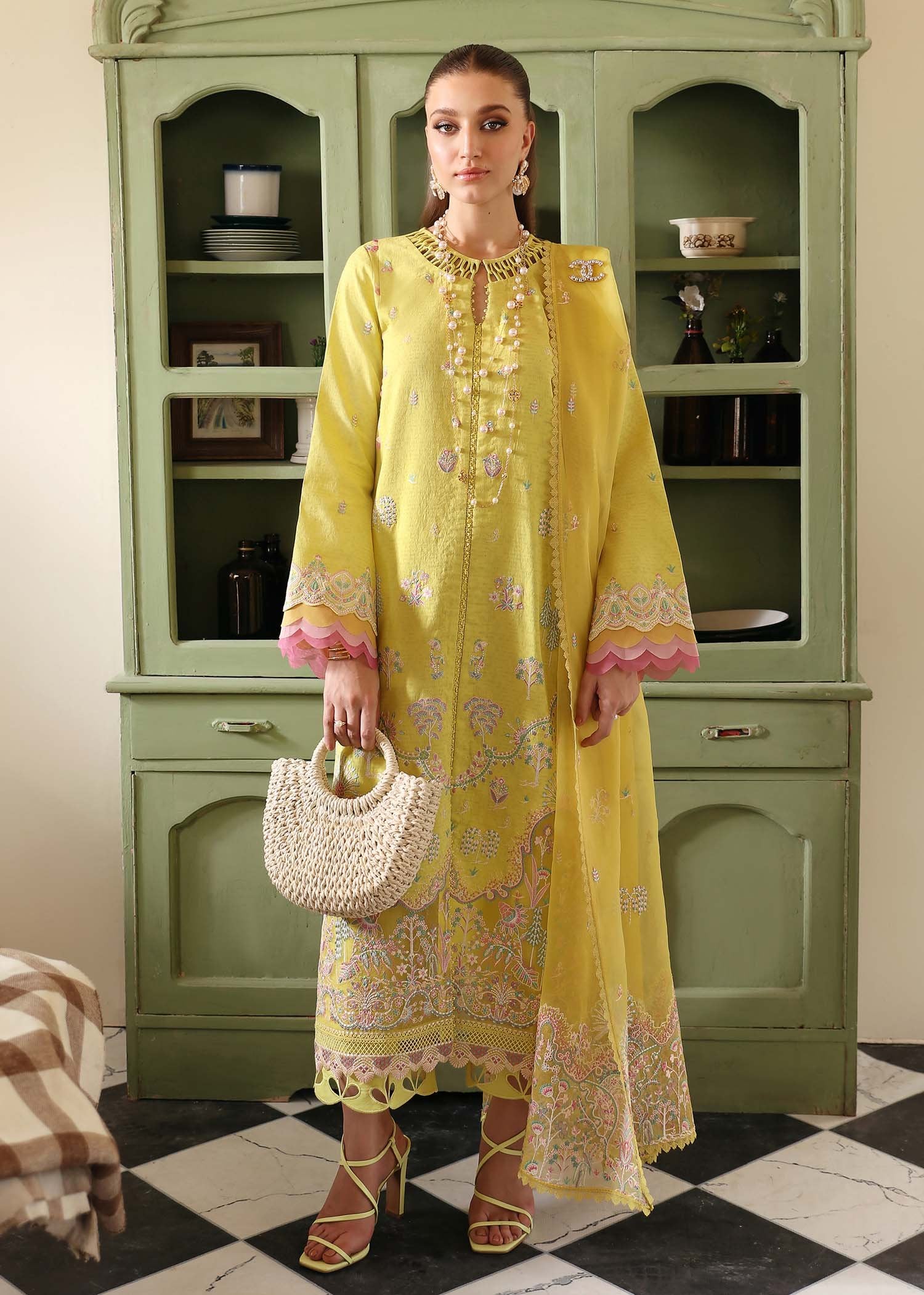 KANWAL MALIK 3PC EMBROIDERED ORGANZA SUIT (Lucia)