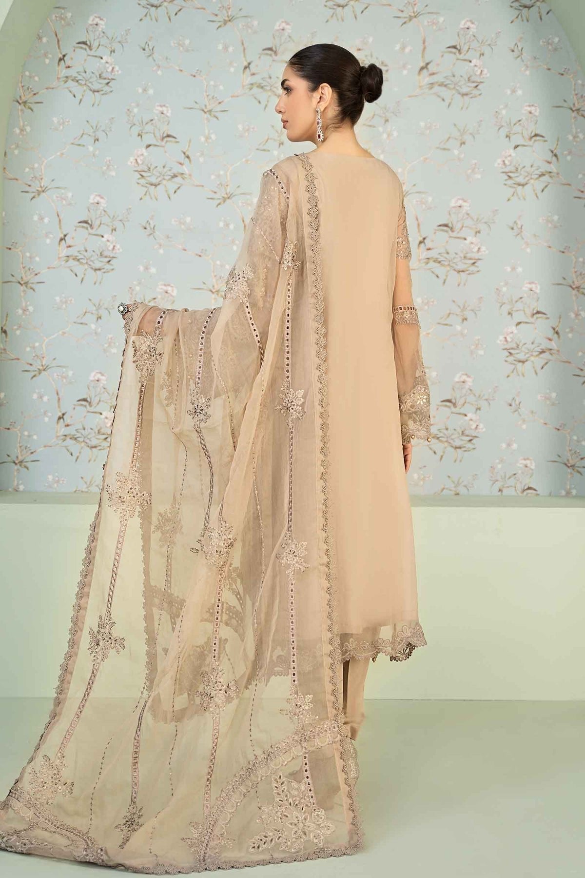 Maria B 3Pc Embroidered Chiffon Suit (SF-EA24-39)