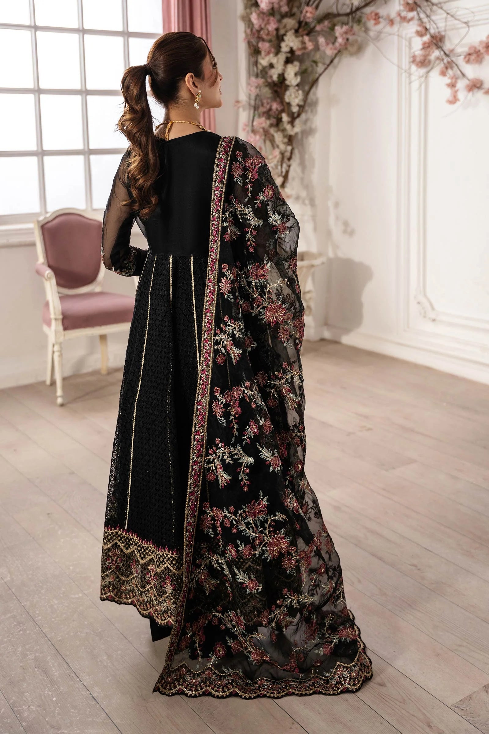Maria B 3Pc Embroidered Organza Suit SF-EA25-01 gulbuy.com