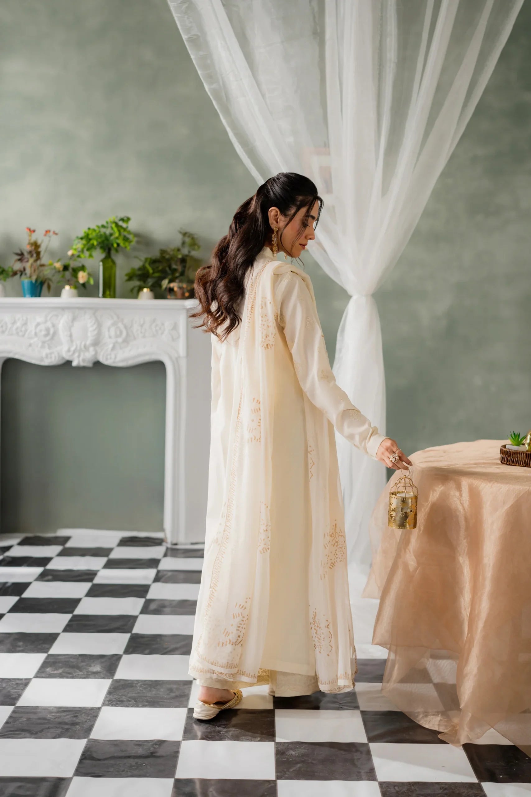 Kastoor 3Pc Embroidered Lawn Suit EF-290 gulbuy.com