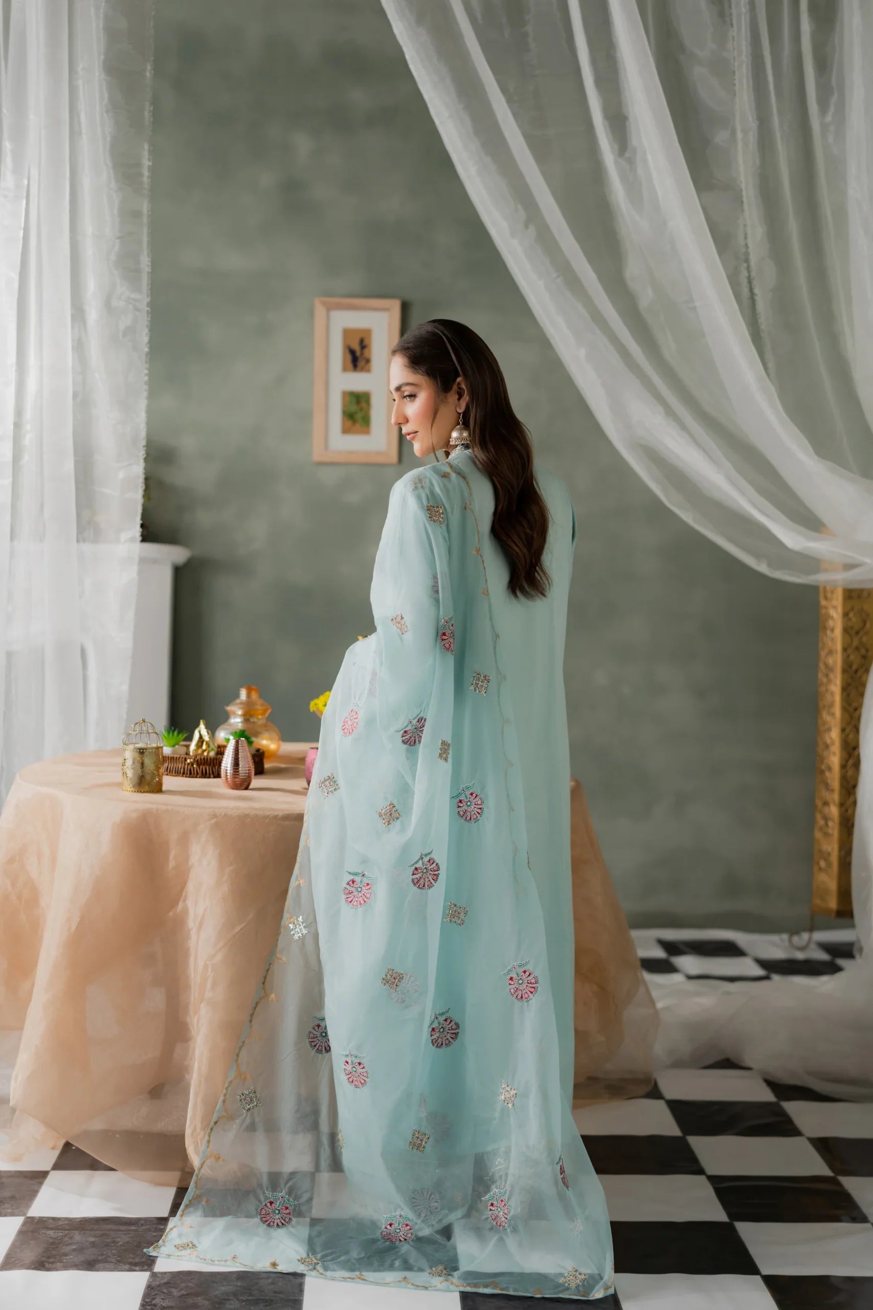 Kastoor 3Pc Embroidered Lawn Suit EF-284 gulbuy.com