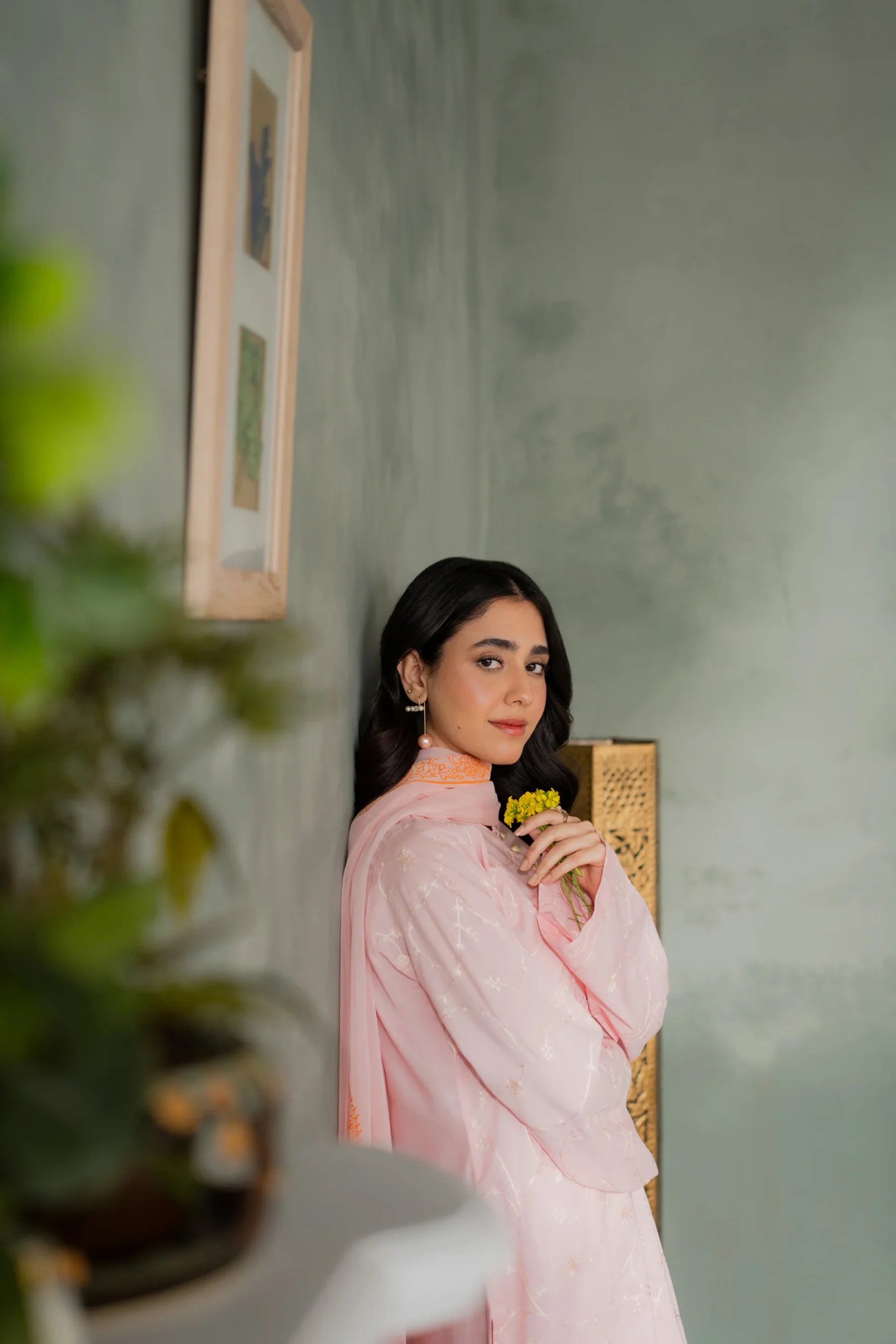Kastoor 3Pc Embroidered Lawn Suit EF-287 gulbuy.com