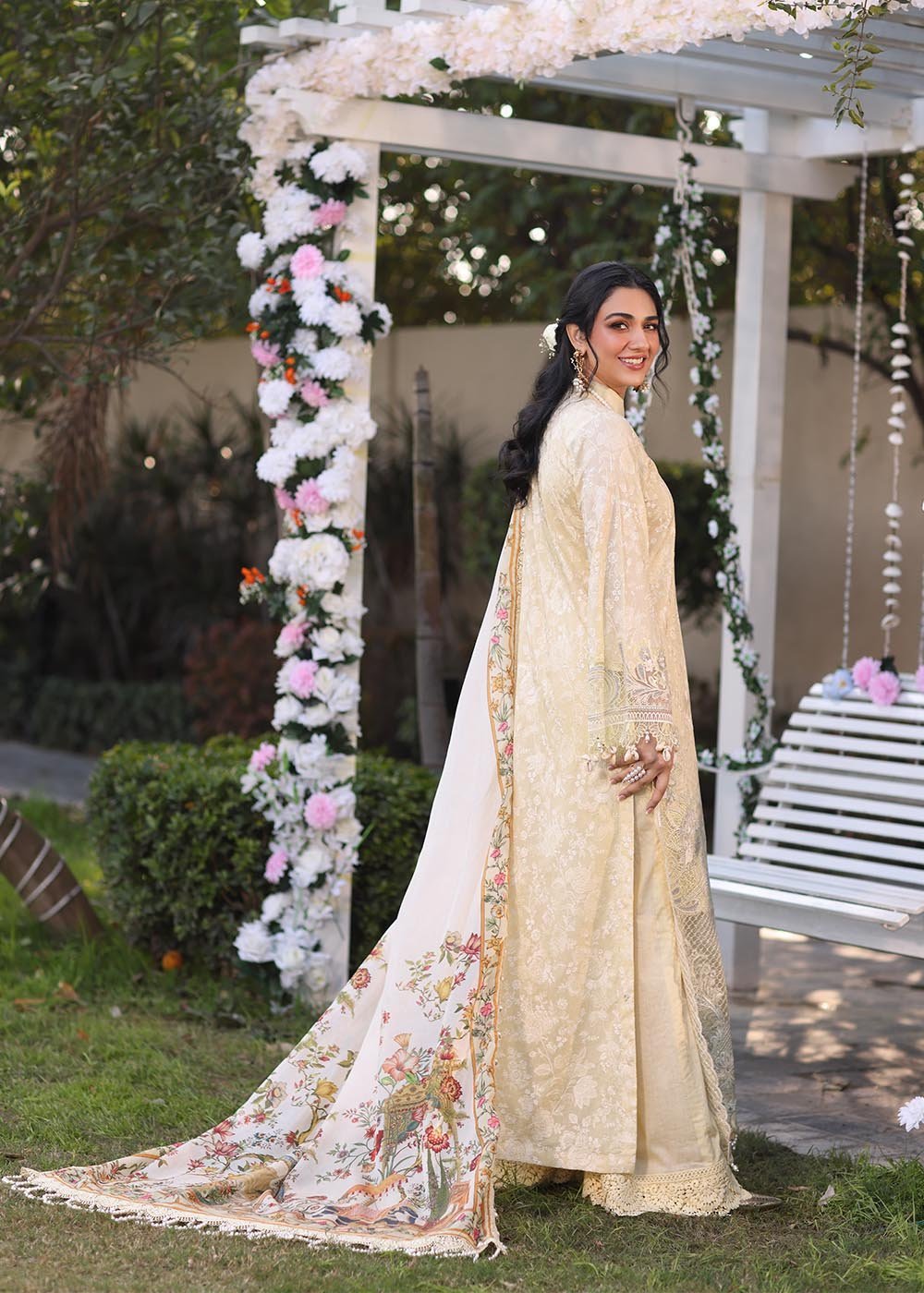 Musferah Saad Embroidered Lawn Suit Sunshine gulbuy.com