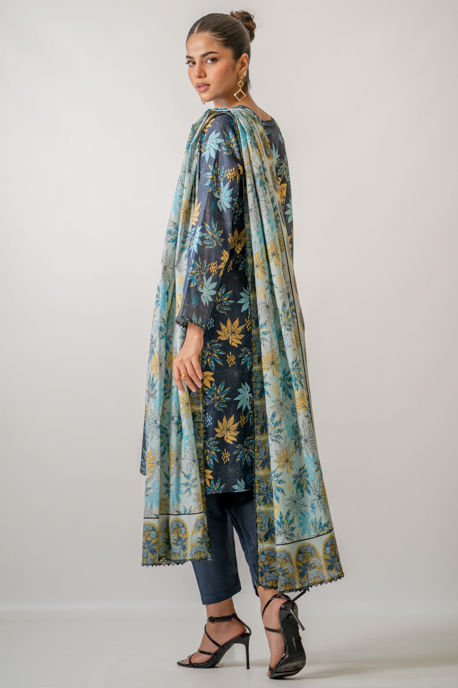 Ego 3 Piece Printed Lawn Suit (U00433-999-GR0) gulbuy.com
