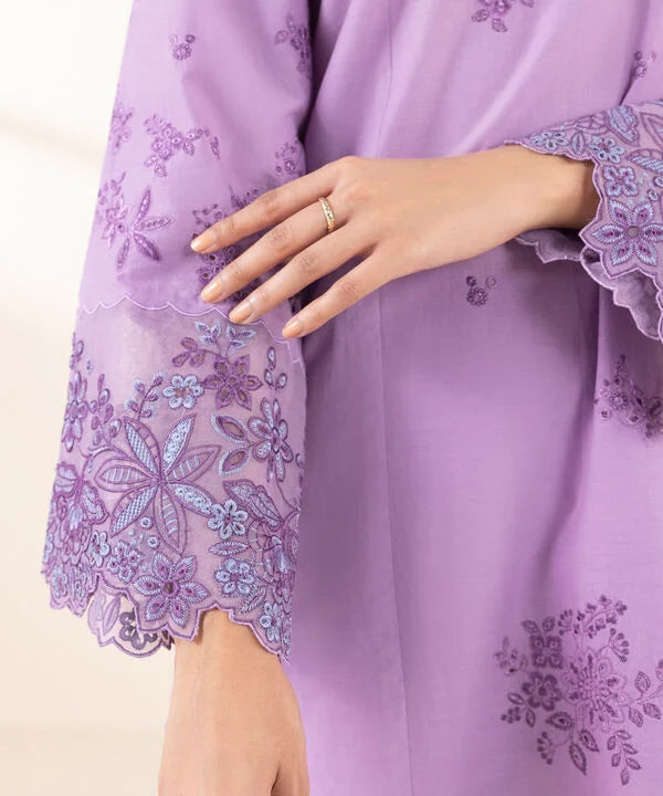 Sapphire 3Pc Embroidered Lawn Suit U3PEDF25V112 gulbuy.com
