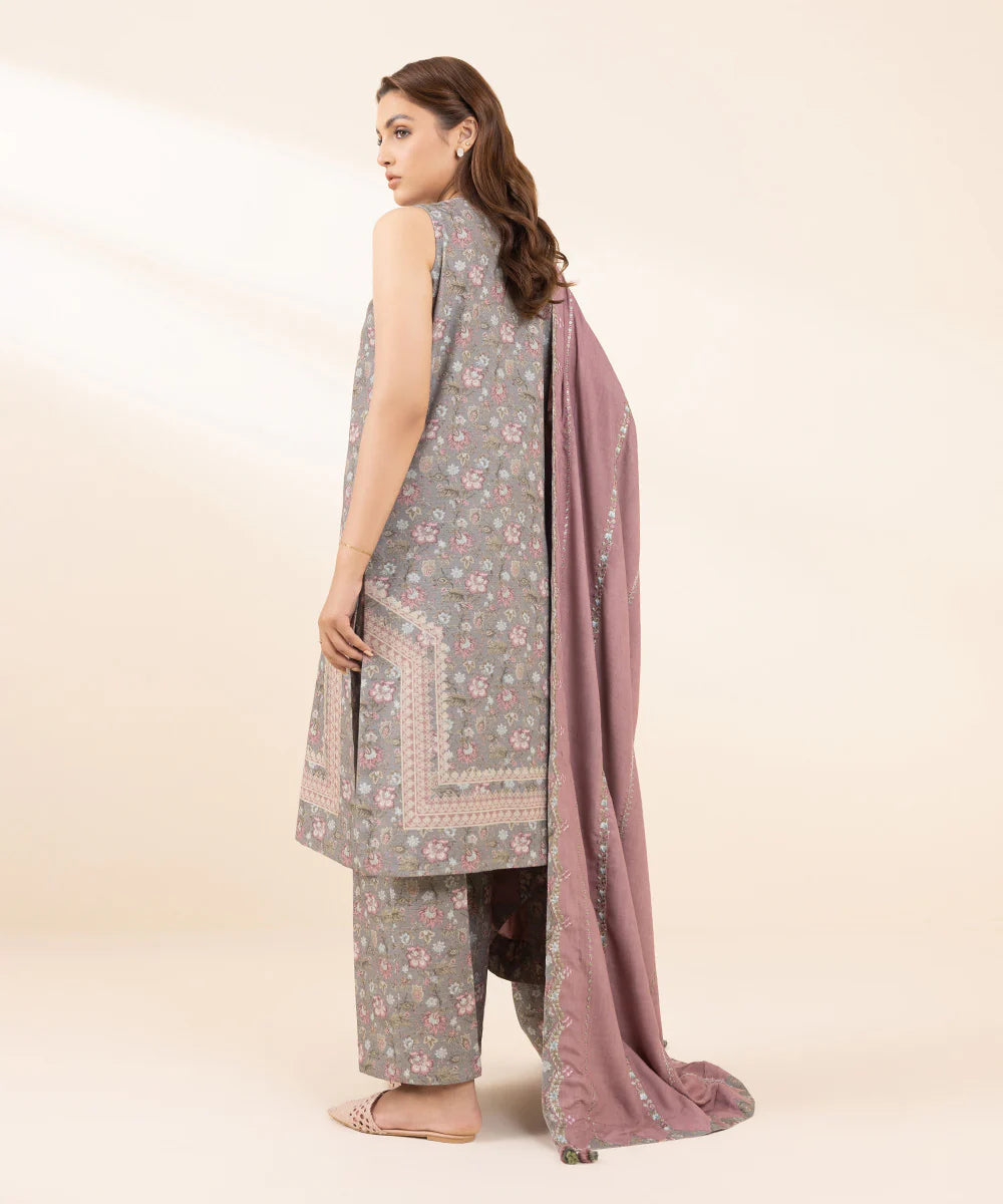 SAPPHIRE 3Pc Embroidered Khaddar Suit U3PEDY24V911 gulbuy.com