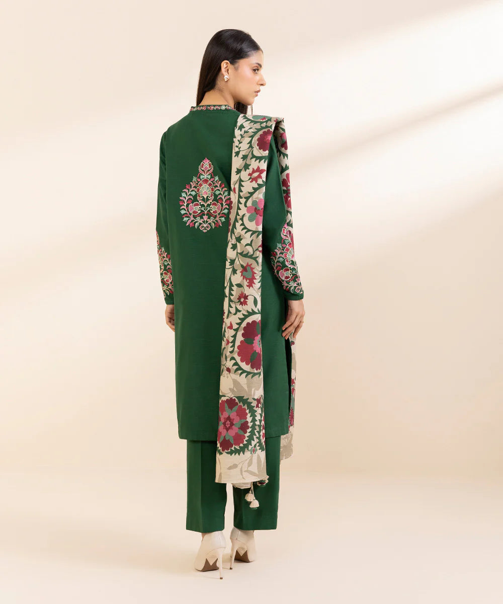 SAPPHIRE 3Pc Embroidered Khaddar Suit U3PEDY24V913 gulbuy.com