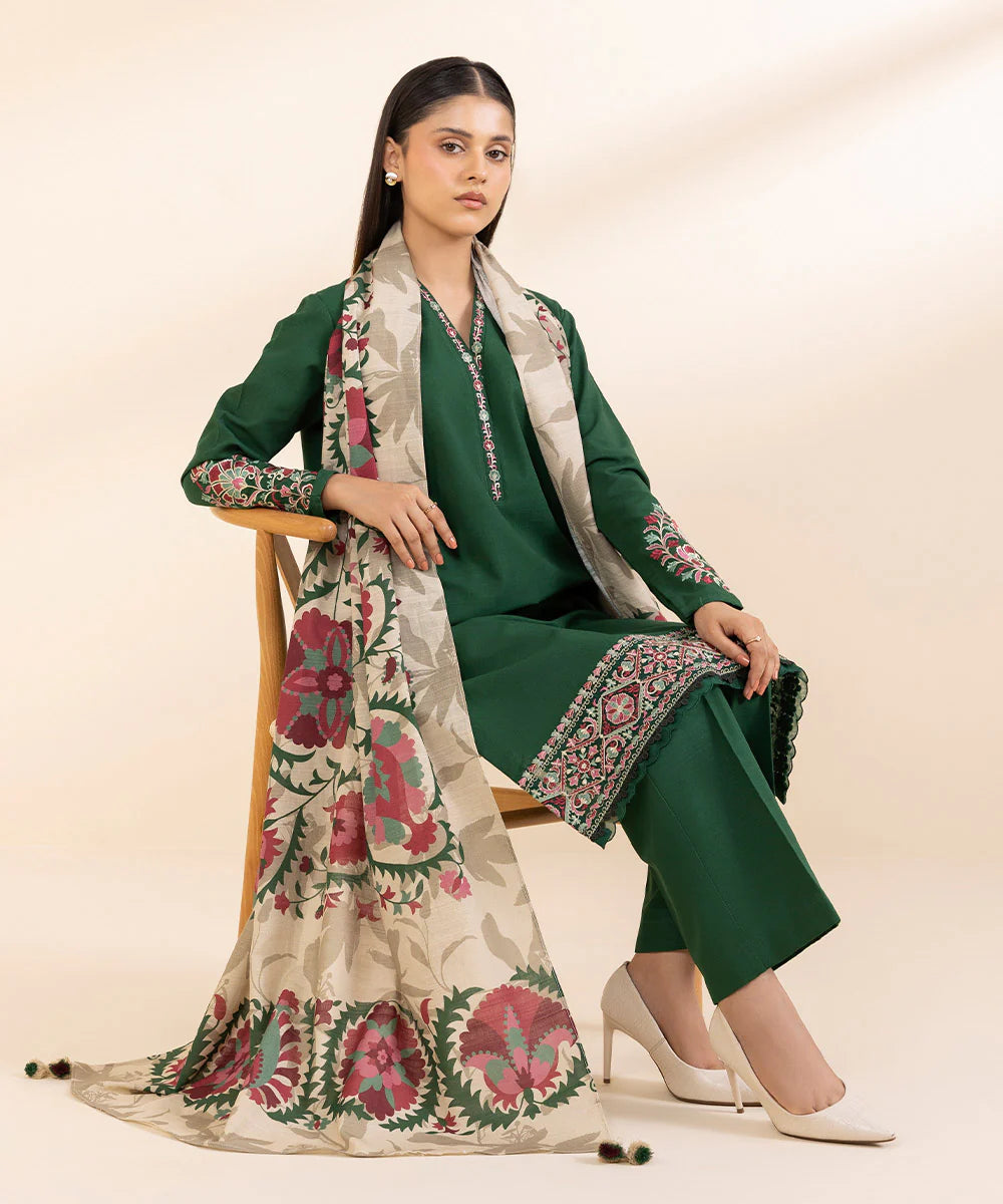 SAPPHIRE 3Pc Embroidered Khaddar Suit U3PEDY24V913 gulbuy.com