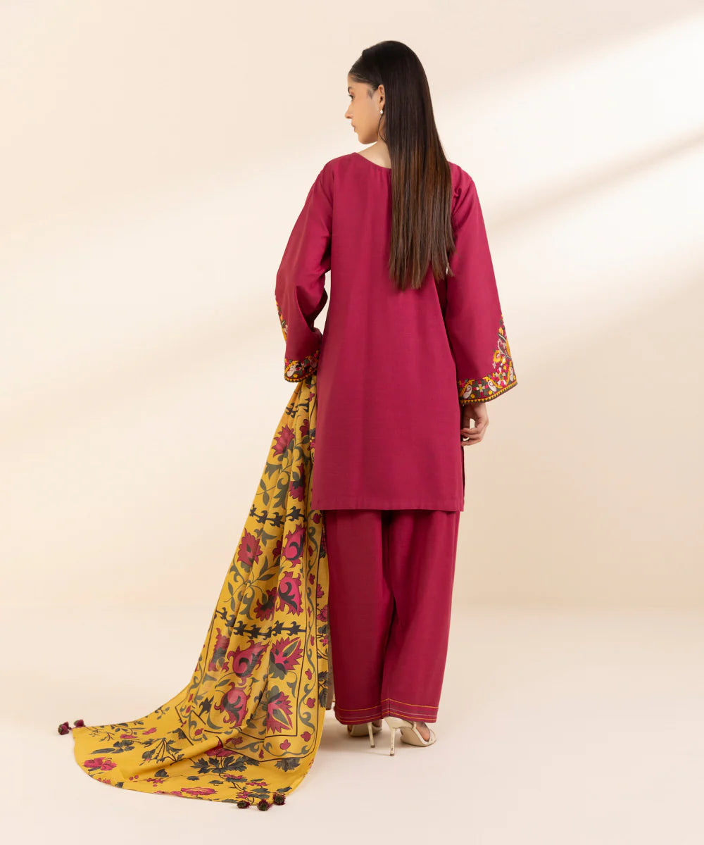 SAPPHIRE 3Pc Embroidered Khaddar Suit U3PEDY24V915 gulbuy.com