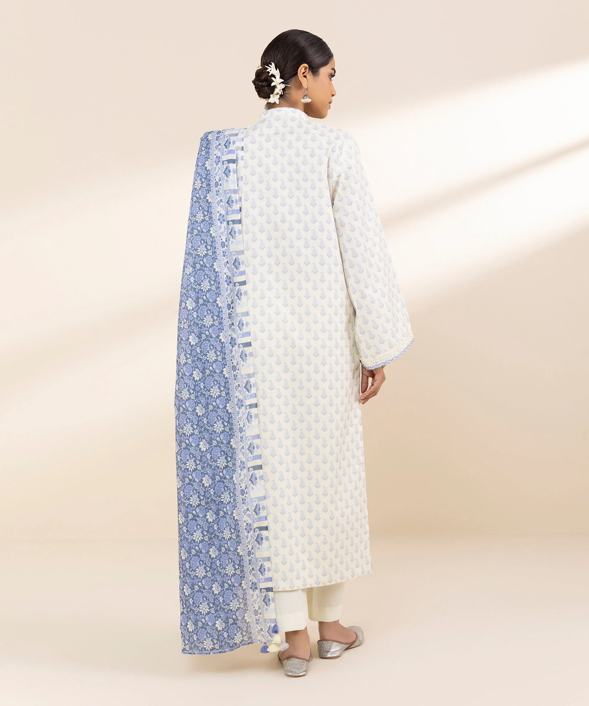 Sapphire 3Pc Printed Lawn Suit U3PEDY25V431 gulbuy.com