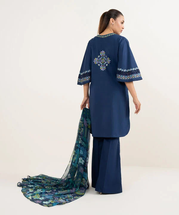 Sapphire 2Pc Embroidered Lawn Suit U3PESG25V528 gulbuy.com