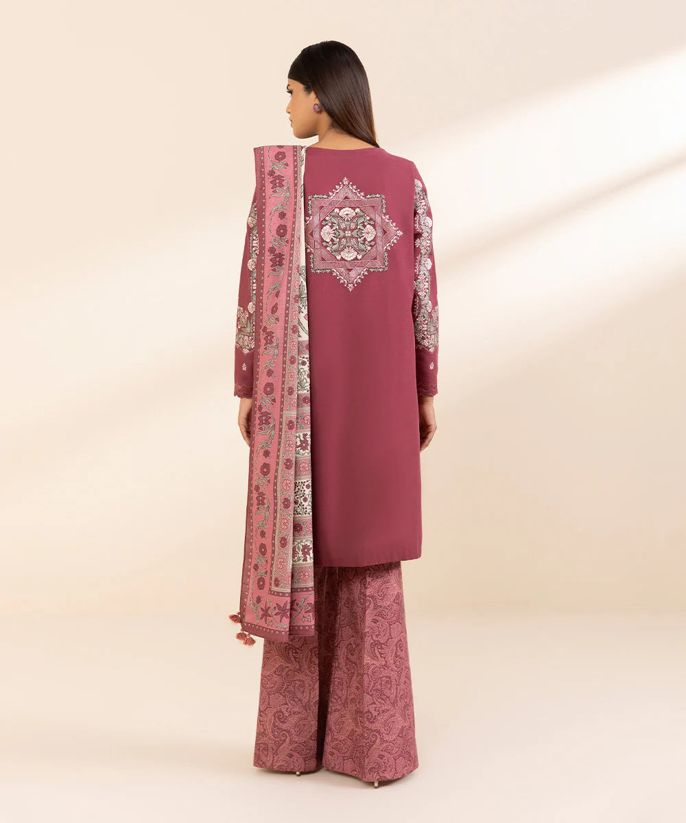 SAPPHIRE 3Pc Embroidered Khaddar Suit U3PEST24V932 gulbuy.com