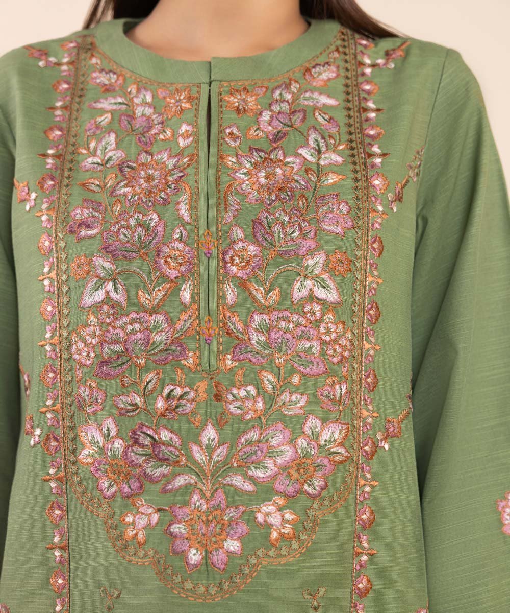 Sapphire 3Pc Embroidered Khaddar Suit U3PESG24V922