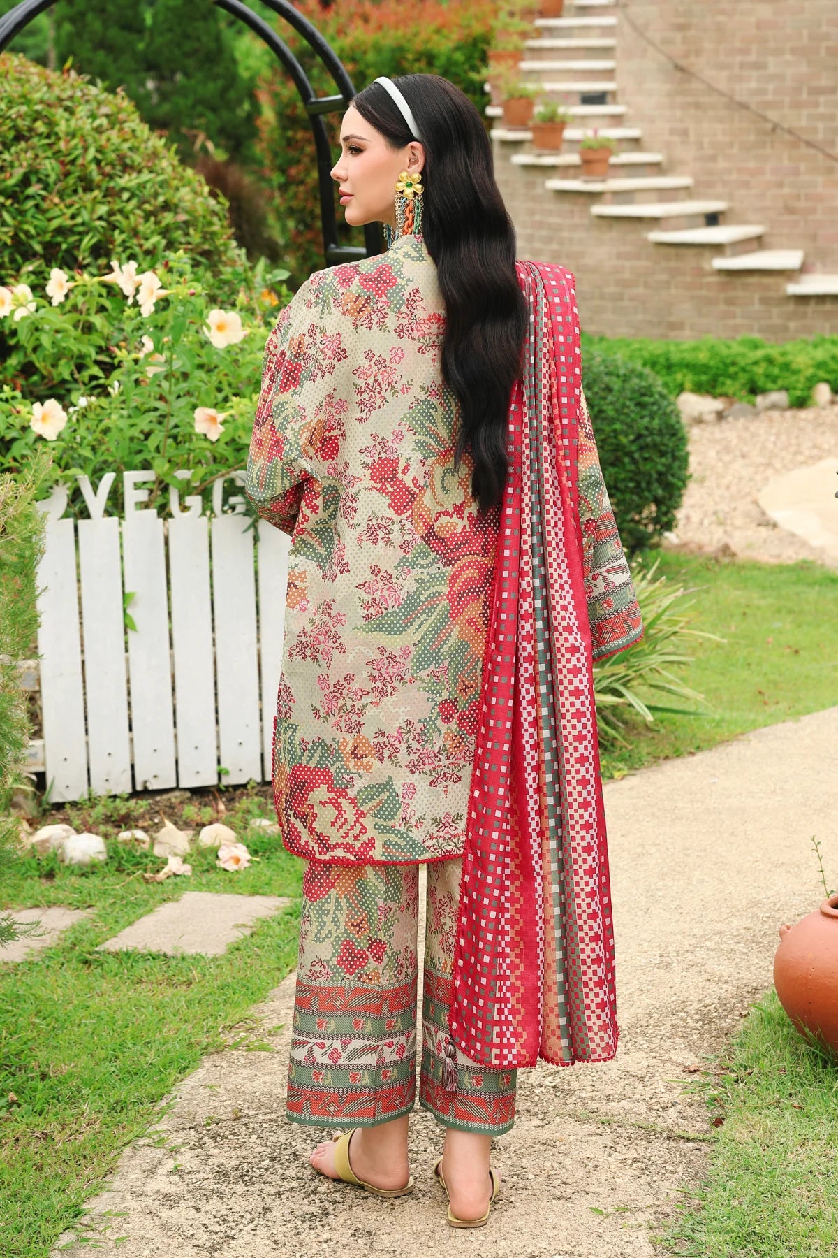 Jazmin 3Pc Printed Lawn Suit USE-9402