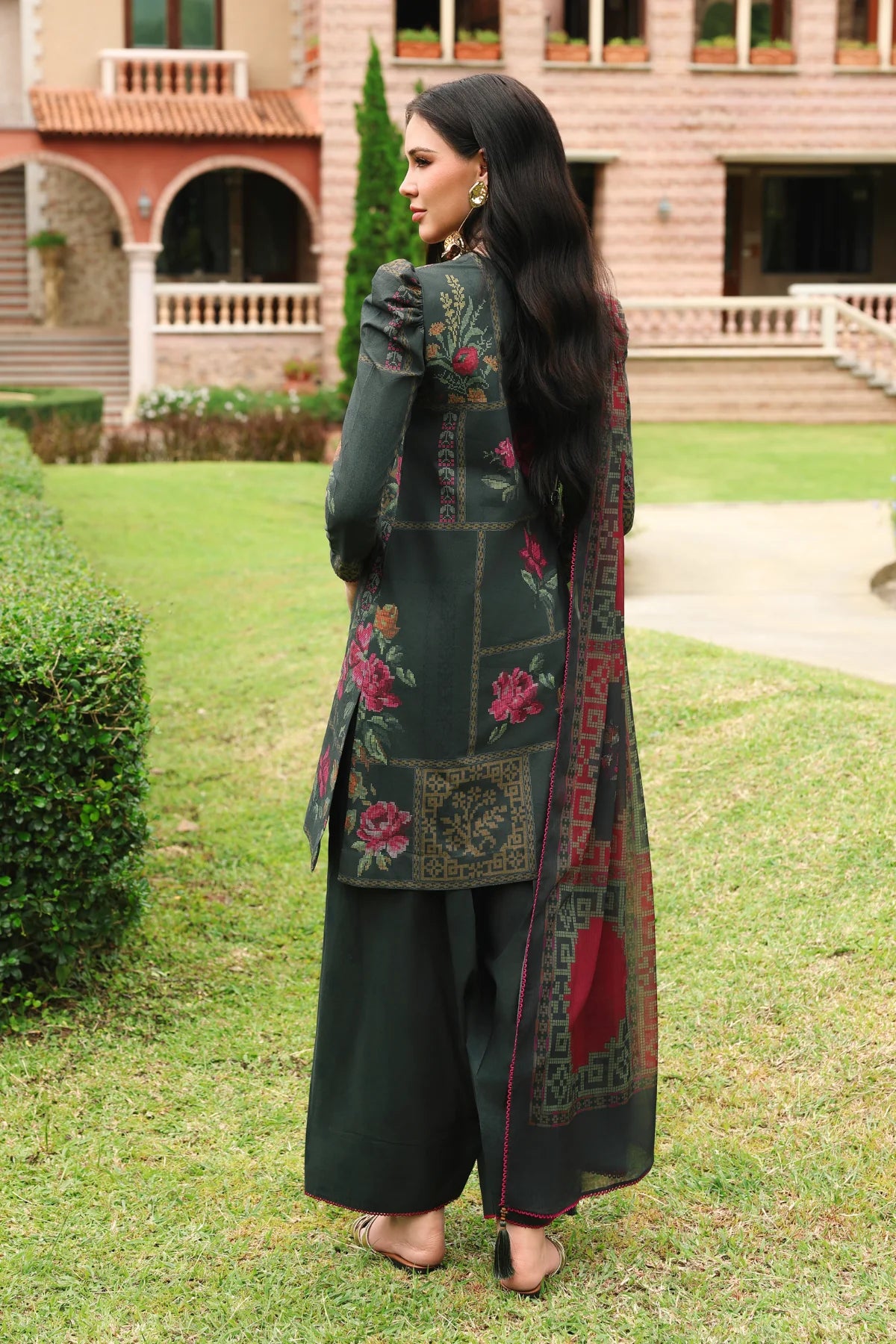 Jazmin 3Pc Printed Lawn Suit USE-9400