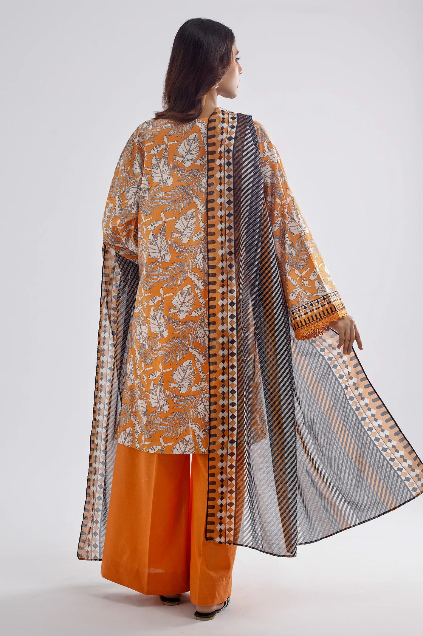 Diners 3Pc Printed Lawn Suit WU31859