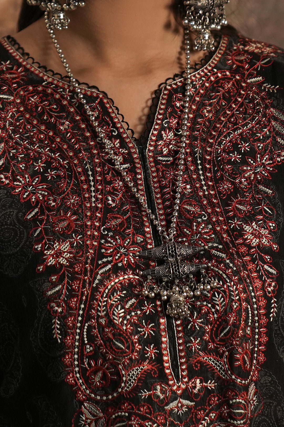 Zellbury 3Pc Embroidered khaddar Suit 0116987 | WUW24E30480 gulbuy.com