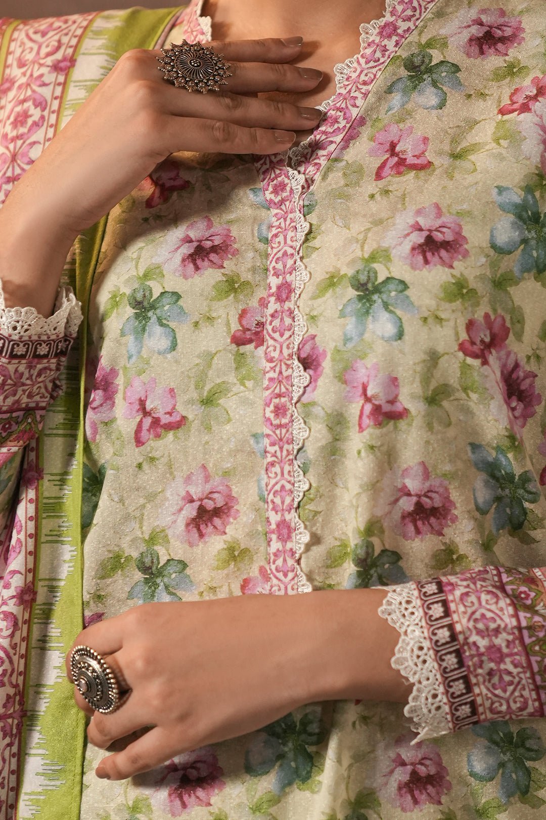 Zellbury 3Pc Printed khaddar Suit 0116966 | WUW24X30458 gulbuy.com