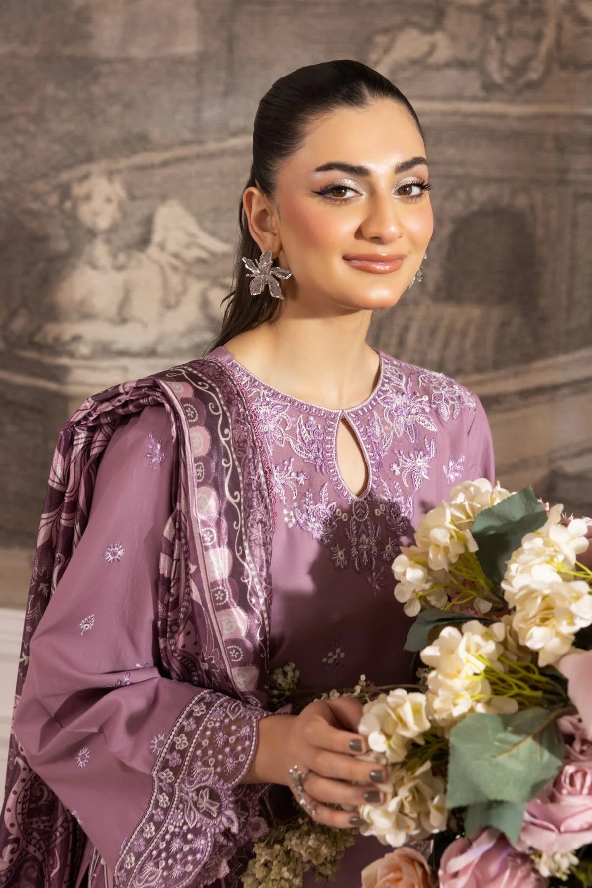 Mohagni 3Pc Embroidered Lawn Suit ZE-02 gulbuy.com