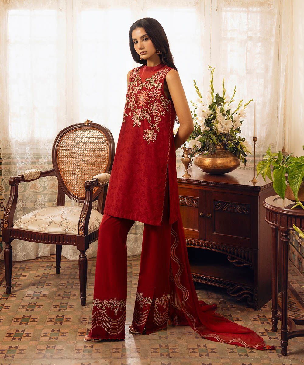 Sapphire 3Pc Embroidered Jacquard Suit U3PEST25V313 gulbuy.com