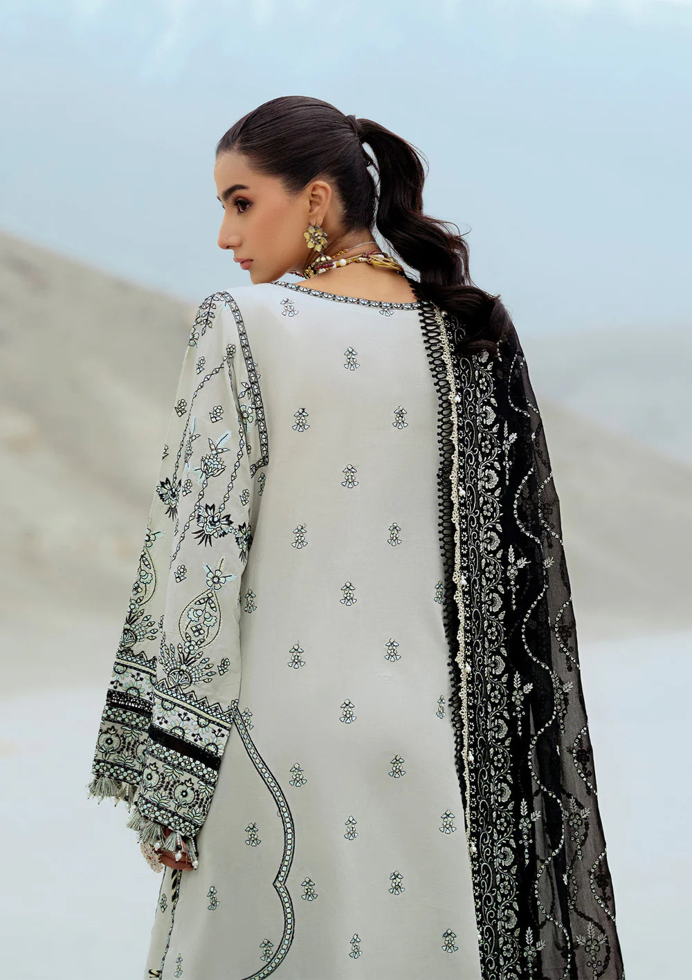 Aik Atelier 3Pc Embroidered Lawn Suit '25 VOL. 1-LOOK 08 gulbuy.com