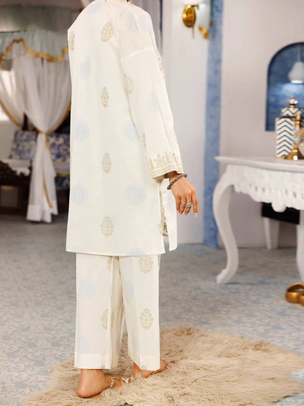Almirah 2Pc Printed Cambric Suit LKS-1055 gulbuy.com