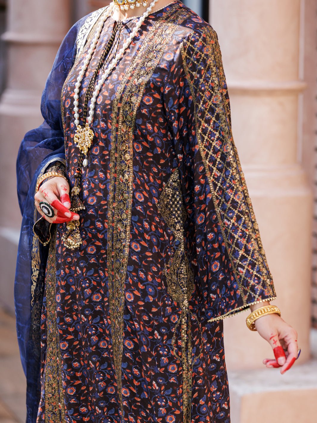 ALMIRAH 3 PIECE EMBROIDERED ORGANZA SUIT (AL-3PS-LS-436) gulbuy.com
