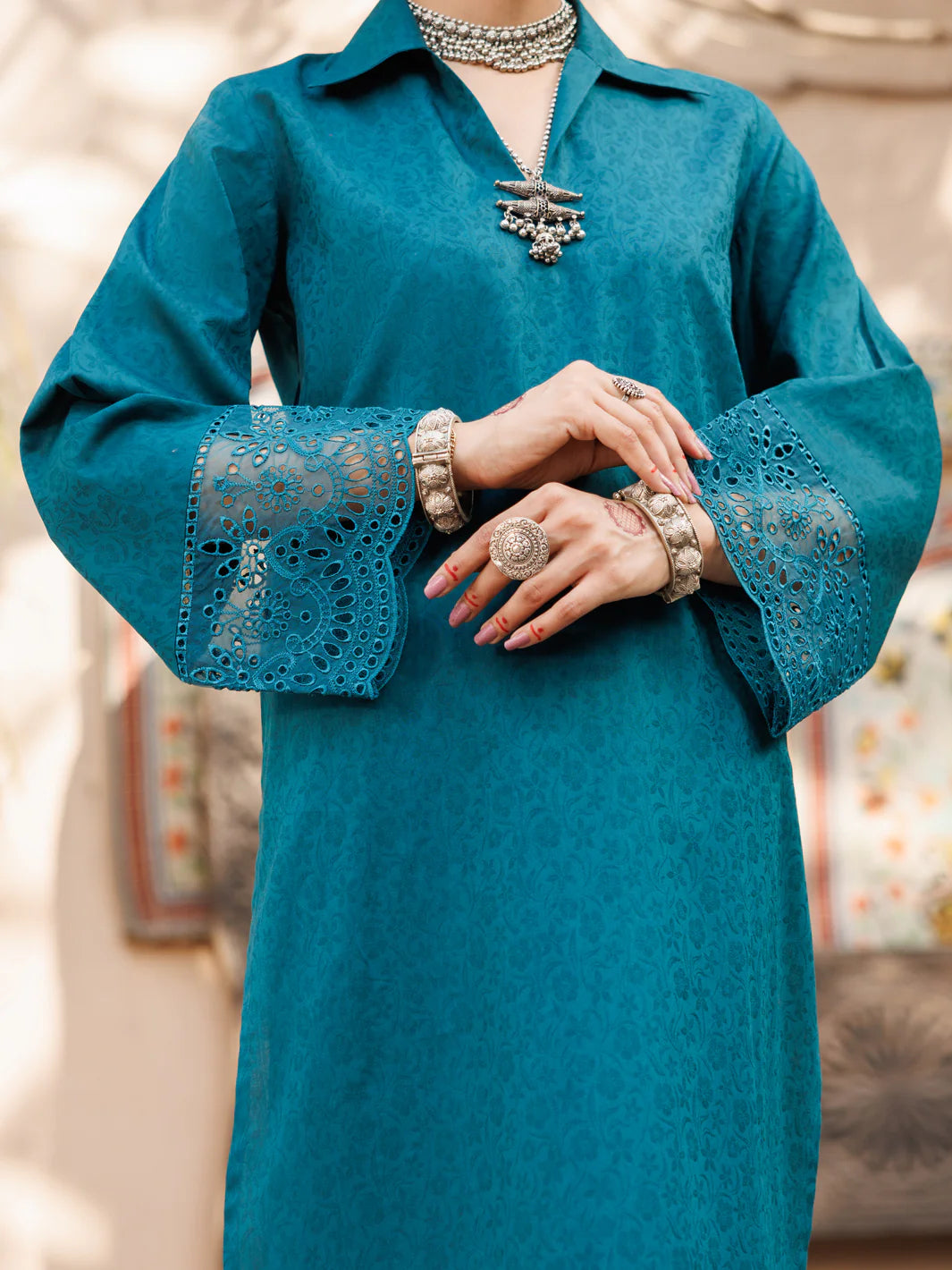 Almirah 2Pc Embroidered Jacquard Suit LKS-1053 gulbuy.com