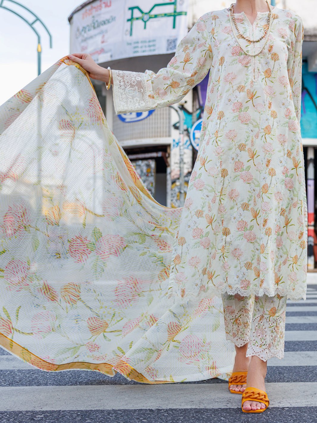 ALMIRAH 3 PIECE LAWN SUIT (ALP-3PS-1842) gulbuy.com