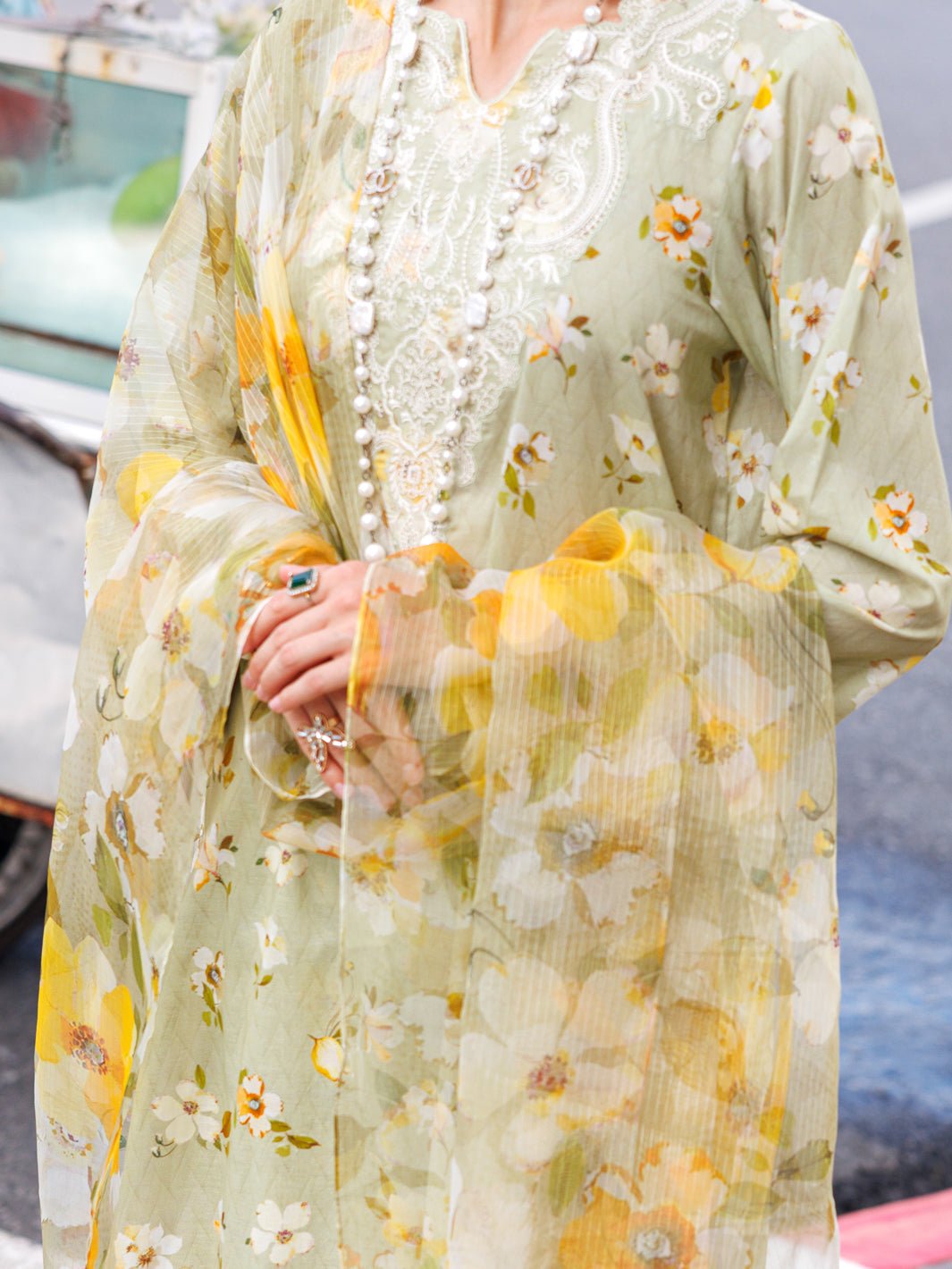 ALMIRAH 3 PIECE LAWN SUIT (ALP-3PS-1845) gulbuy.com