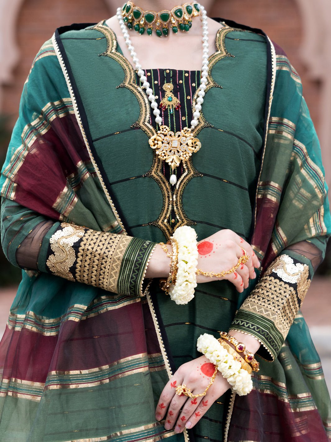 ALMIRAH 3 PIECE EMBROIDERED ORGANZA SUIT (ALP-3PS-1852) gulbuy.com