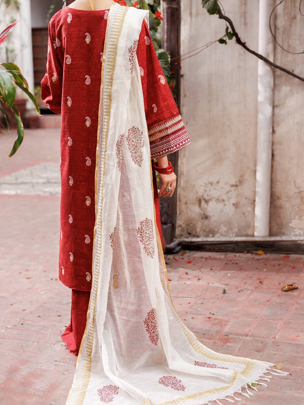 ALMIRAH 3 PIECE EMBROIDERED ORGANZA SUIT (ALP-3PS-1881) gulbuy.com
