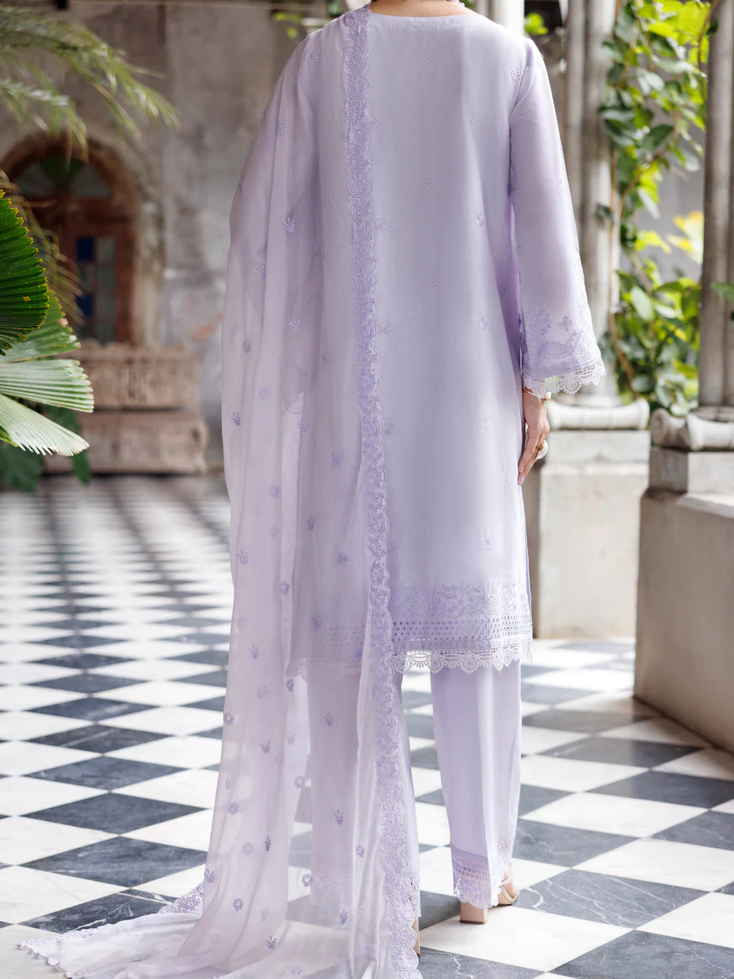 Almirah 3Pc Embroidery Lawn Suit ALP-3PS-2110 gulbuy.com