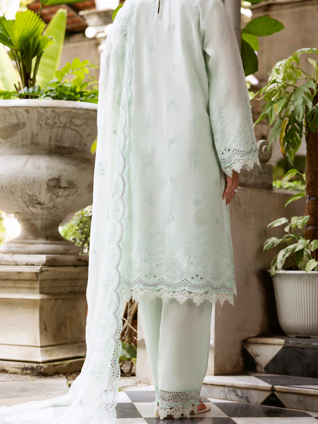 Almirah 3Pc Embroidery Lawn Suit ALP-3PS-2112 gulbuy.com