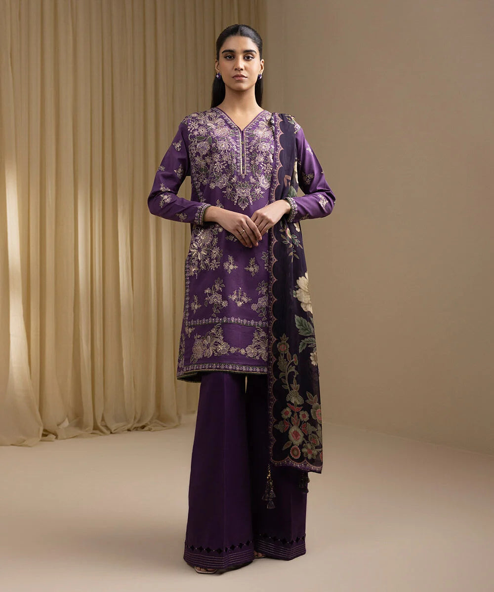 Sapphire 3Pc Embroidered Lawn Suit U3PESG25V330 gulbuy.com
