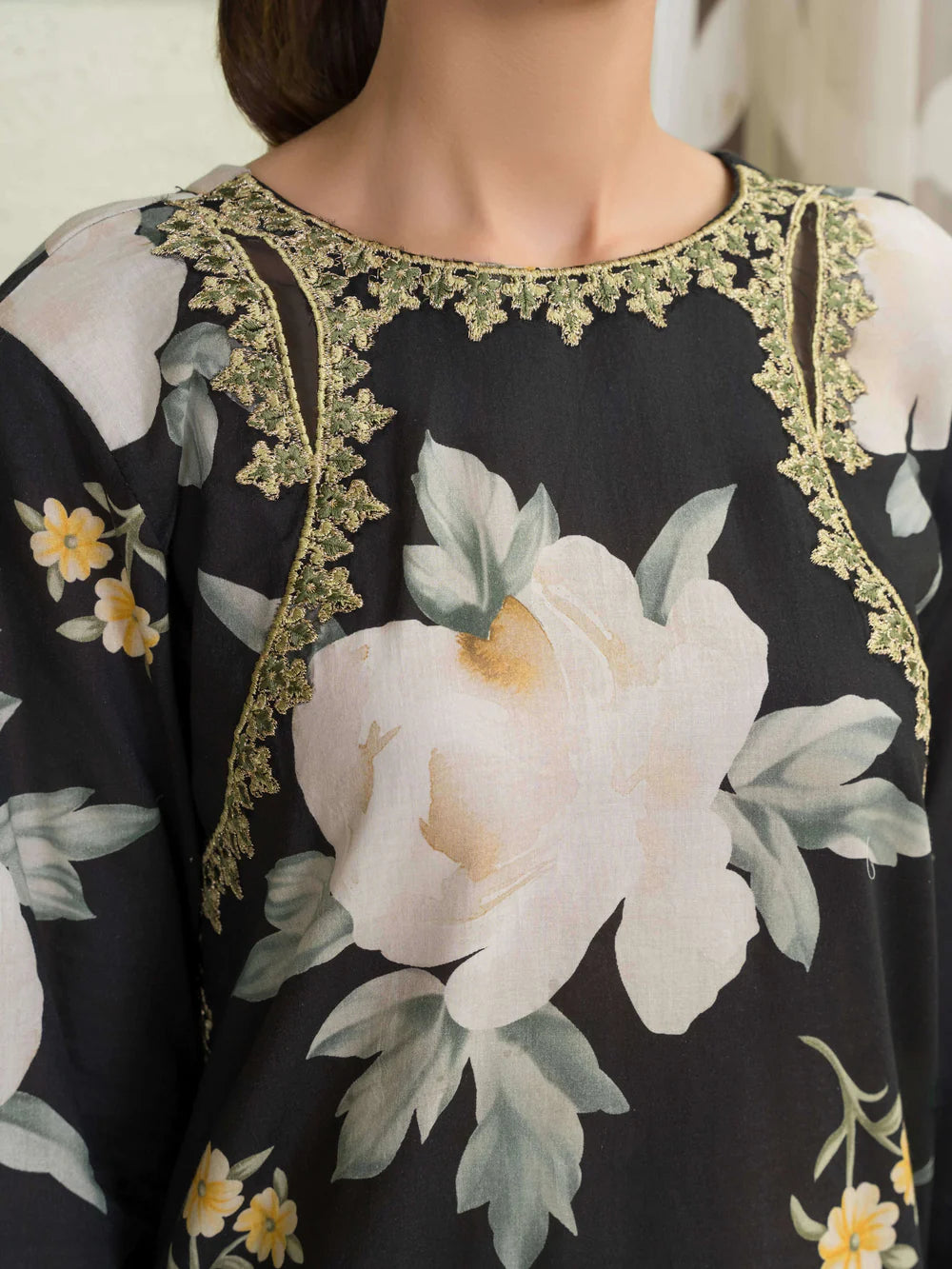 Sahibas By Mirza 3Pc Embroidered Lawn Suit Serenade-Black gulbuy.com